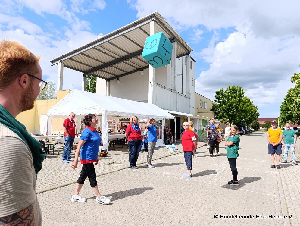 2025-08-02 Sommerfest u. 10. Geb 03