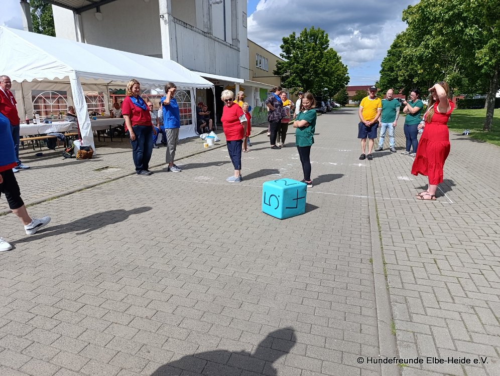 2025-08-02 Sommerfest u. 10. Geb 04
